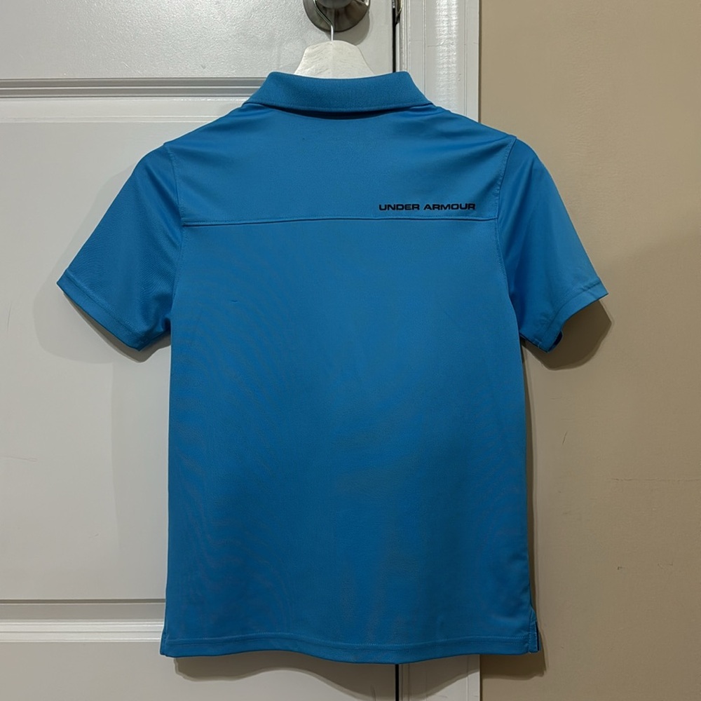 Under Armour boys polo shirt, Size Medium, blue - Picture 3 of 3